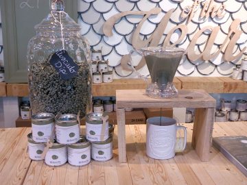 M&M_S04E09_Home Hardware_Ideas Show 3