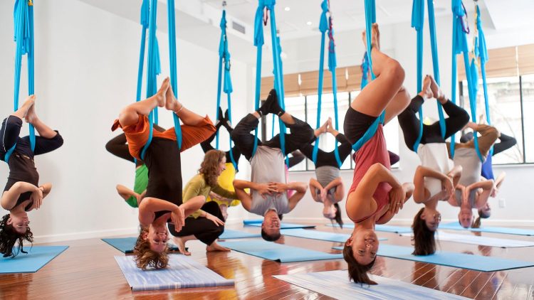 health-fitness-2014-04-aerial-yoga-main