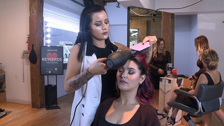 mm_s06e13_hair-tip_mikayla-3