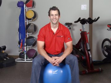 M&M_S08E01_Tim Thiessen_Stretching Fitness Tip 1
