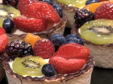 M&M_S16E02_Linda Peters_Wedding Desserts_Cake Alternatives