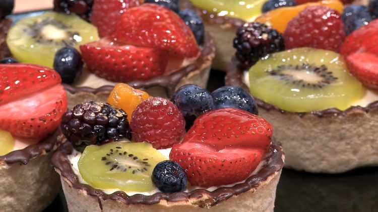 M&M_S16E02_Linda Peters_Wedding Desserts_Cake Alternatives