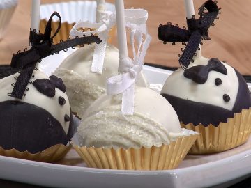 M&M_S16E03_Linda Peters_Wedding Themed Cake Pops