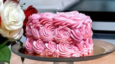 M&M_S20E03_Linda Peters_Heart Shaped Cake