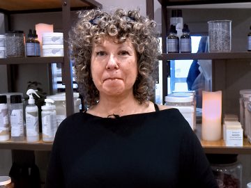 M&M_S21E07_Kim Dykstra_Using Silicon Products With Curly Hair