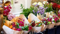 M&M_S22E02_Brittney De Paola_Floral Subscriptions as a Gift